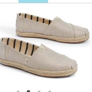 Toms pearlized metallic espadrilles